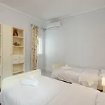 Upscale And Spacious 3Br Home