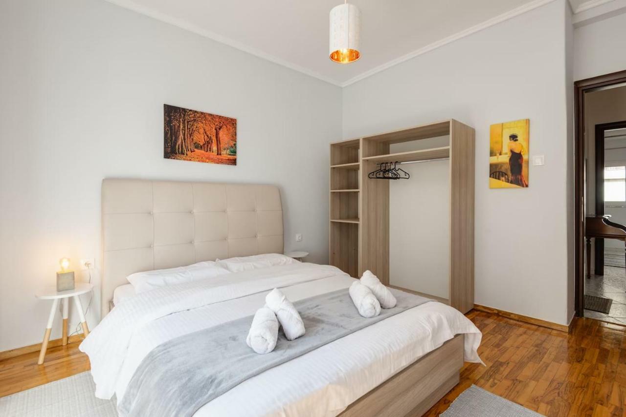 Apartment Upscale And Spacious 3br Thessaloniki